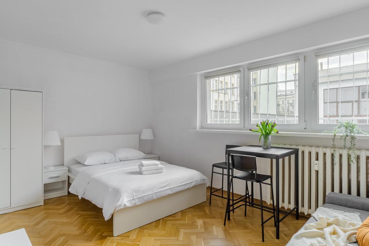 Shortstaypoland Tamka Warschau Buitenkant foto